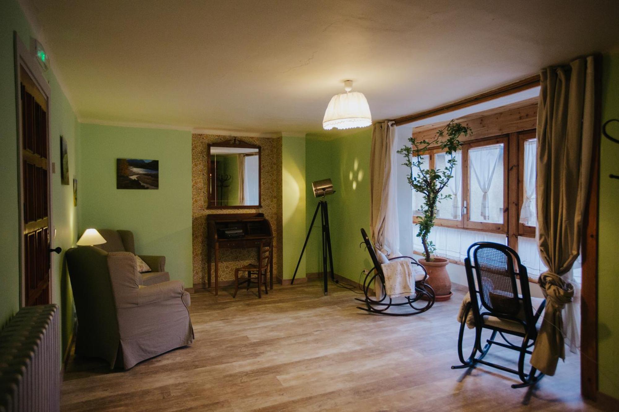 Casa Rural Valle De Tena 萨连特加列戈 外观 照片